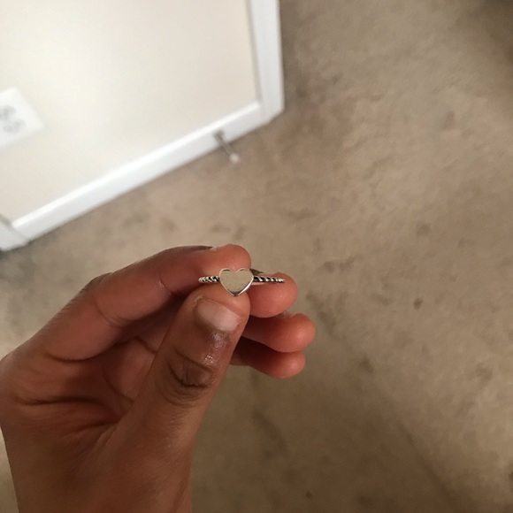 Silver 4 pcs Embossed Floral Ring Set - Picture 2 of 4